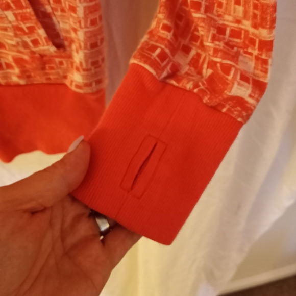 BENCH WOMENS ZIP UP HOODIE - Picture 4 of 5